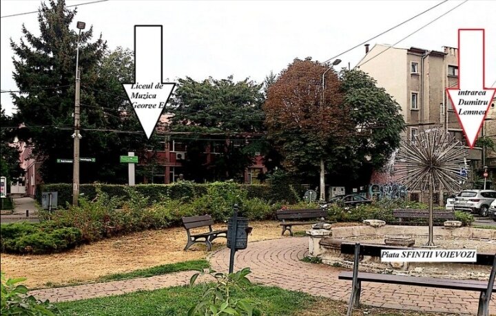 Metrou Victoriei, Romana, 1-2 camere (pt. doamne), demisol vila, central,